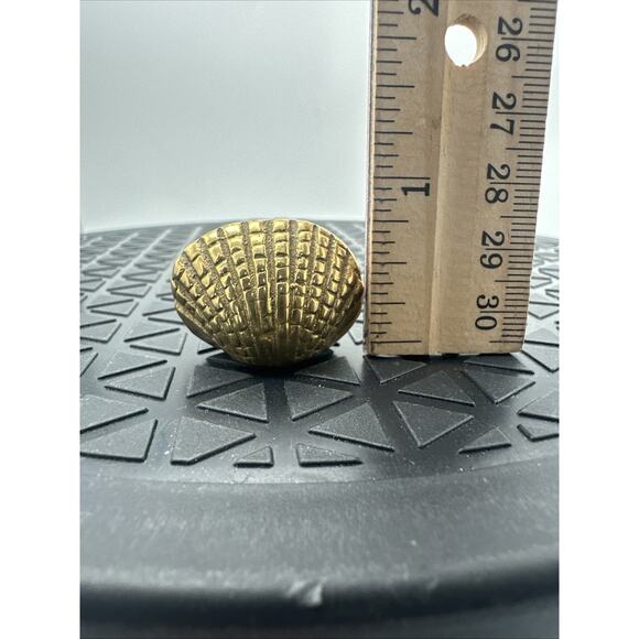 Mini Brass Seashell Picture Holder - Picture 5 of 5